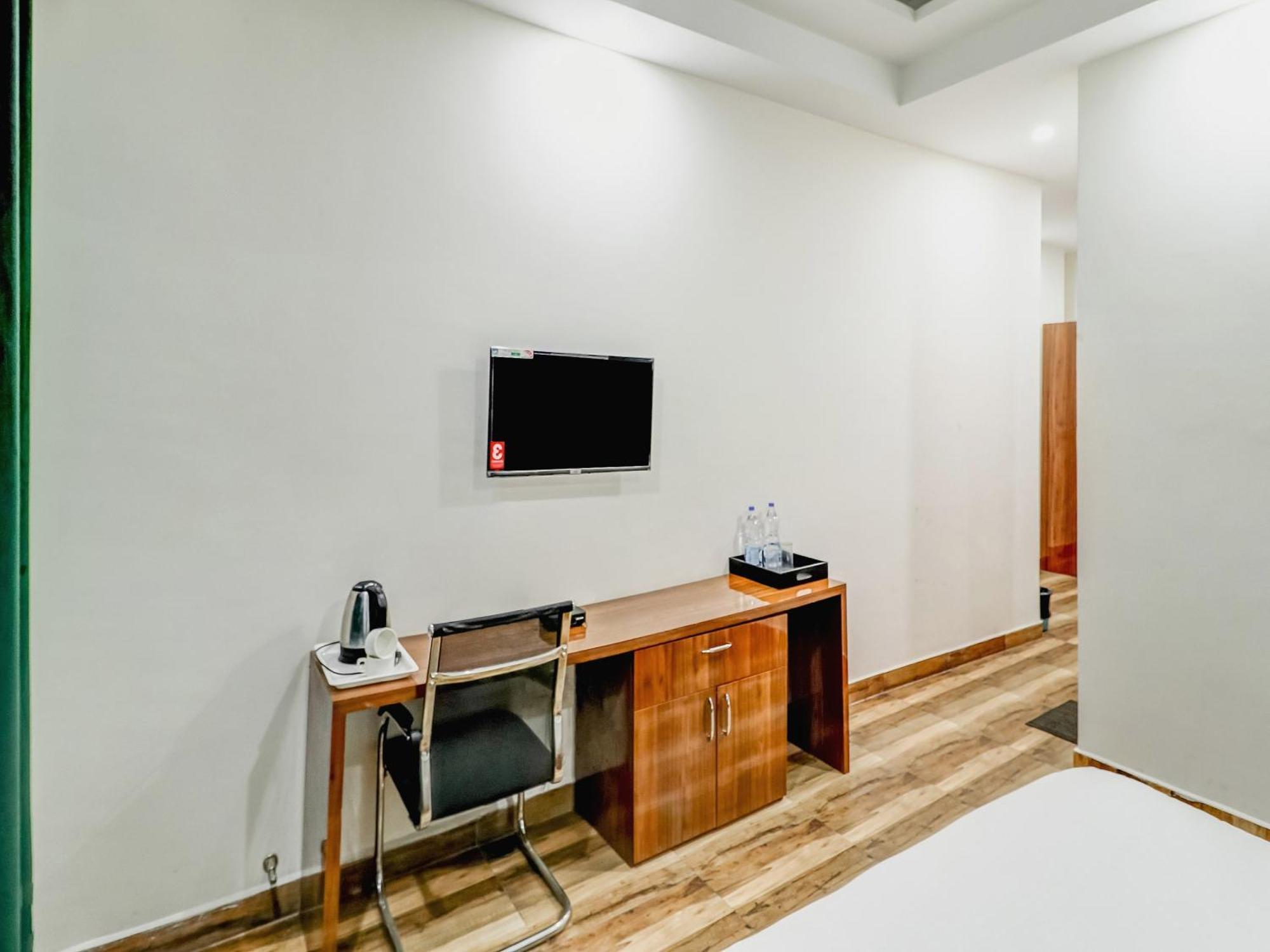 Townhouse Skylight Near Medanta Hospital Ξενοδοχείο Γκουργκάον Εξωτερικό φωτογραφία