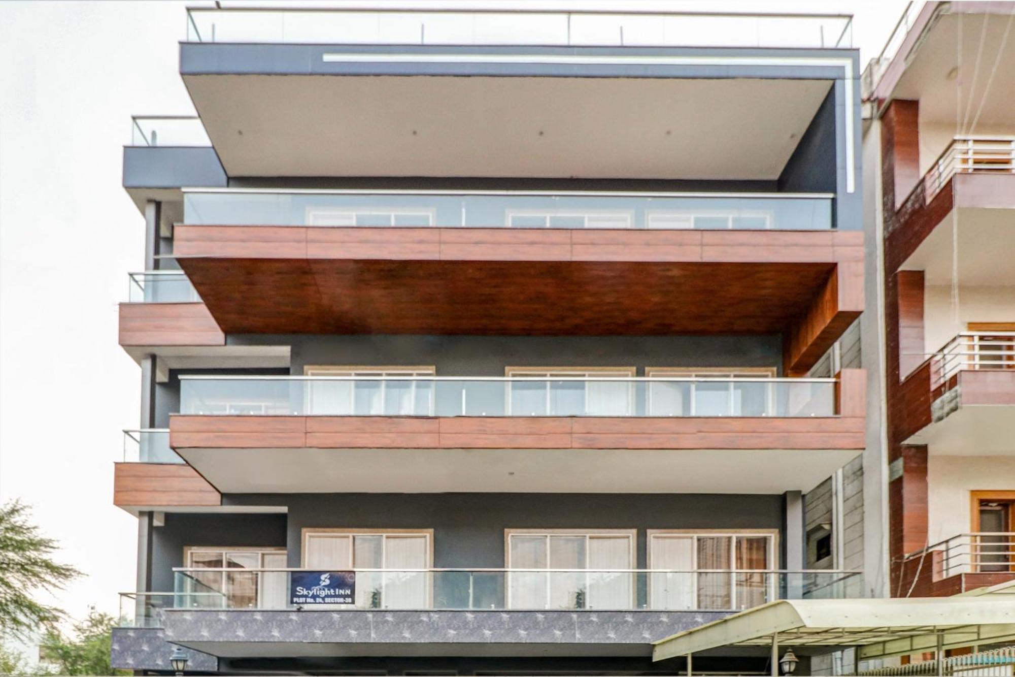 Townhouse Skylight Near Medanta Hospital Ξενοδοχείο Γκουργκάον Εξωτερικό φωτογραφία