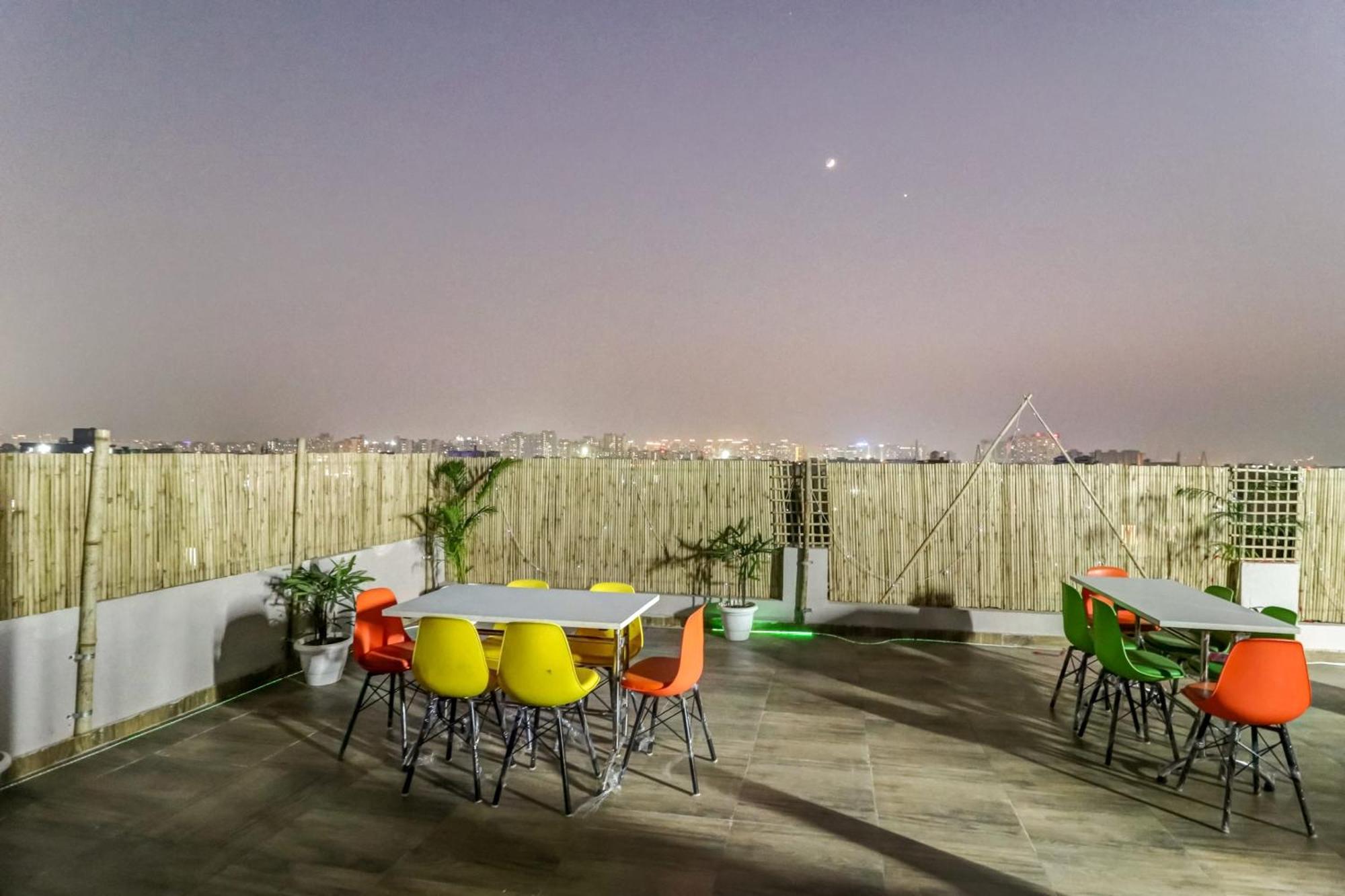 Townhouse Skylight Near Medanta Hospital Ξενοδοχείο Γκουργκάον Εξωτερικό φωτογραφία